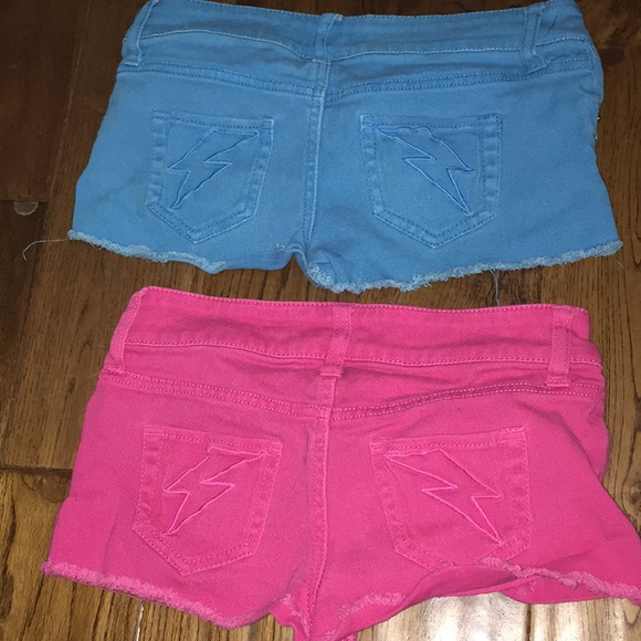 Hot topic short - Picture 2 of 3